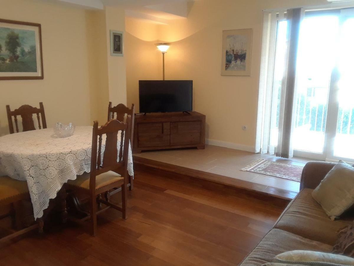 Water View Brand New Apartment, Short Stroll To Beach, Peaceful! Kosljun Ngoại thất bức ảnh