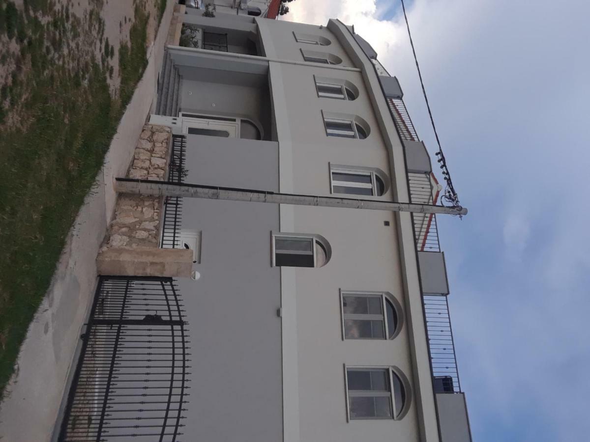 Water View Brand New Apartment, Short Stroll To Beach, Peaceful! Kosljun Ngoại thất bức ảnh